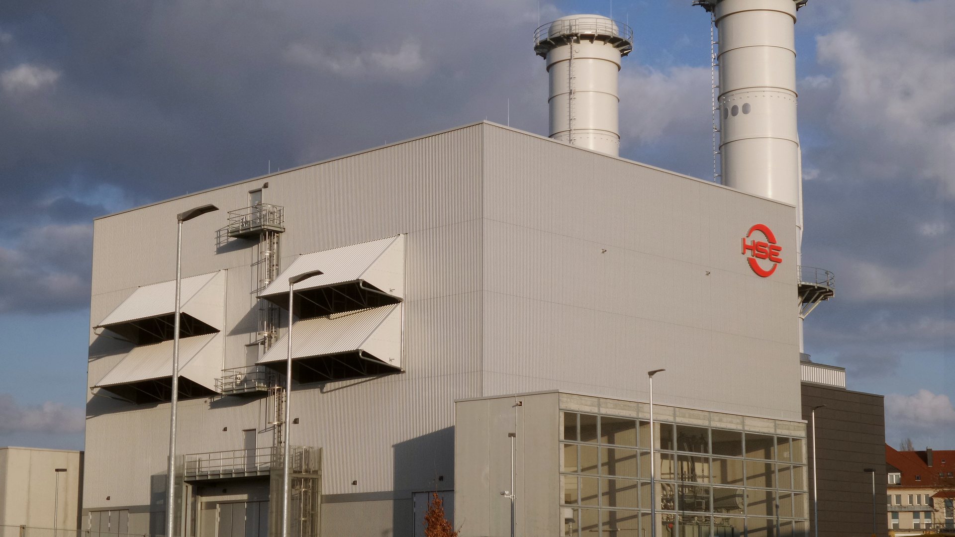 Gerçek bir gaz türbini elektrik santrali